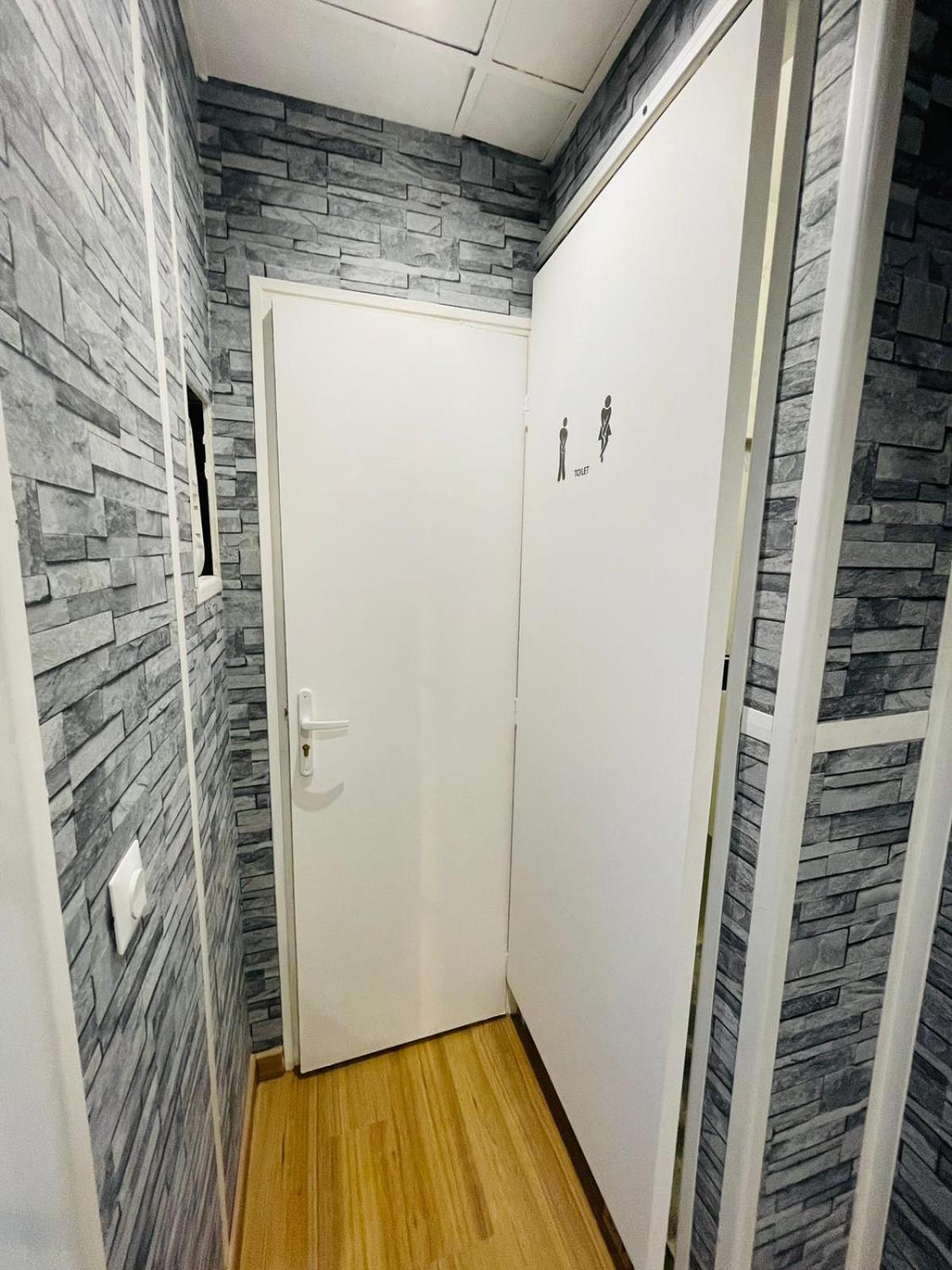 Studio Confortable- Disneyland Paris - Val D Europe - Plein Centre Ville Meaux - 2 Pers Ngoại thất bức ảnh
